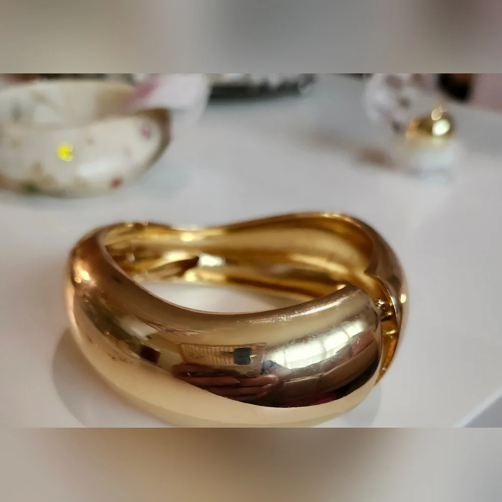 Gold Smart Bracelet